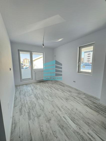 Apartament cu 4 camere în Titan