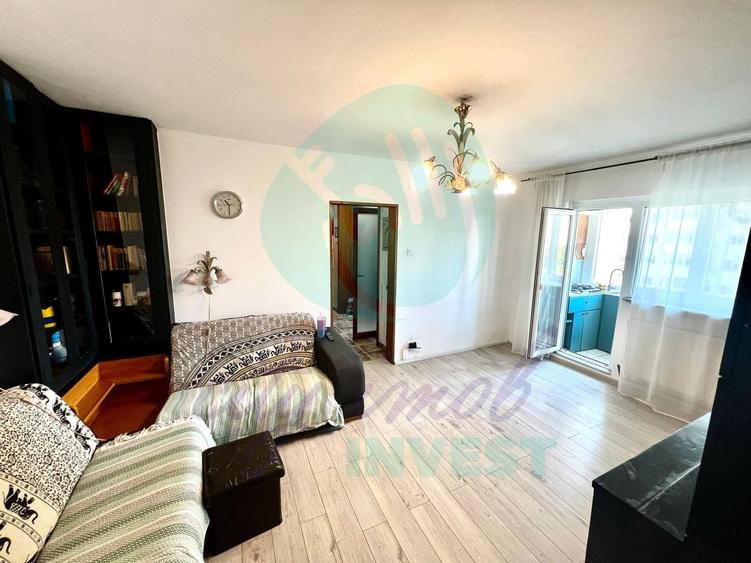 Apartament cu 4 camere semidecomandat, mobilat în Sebastian