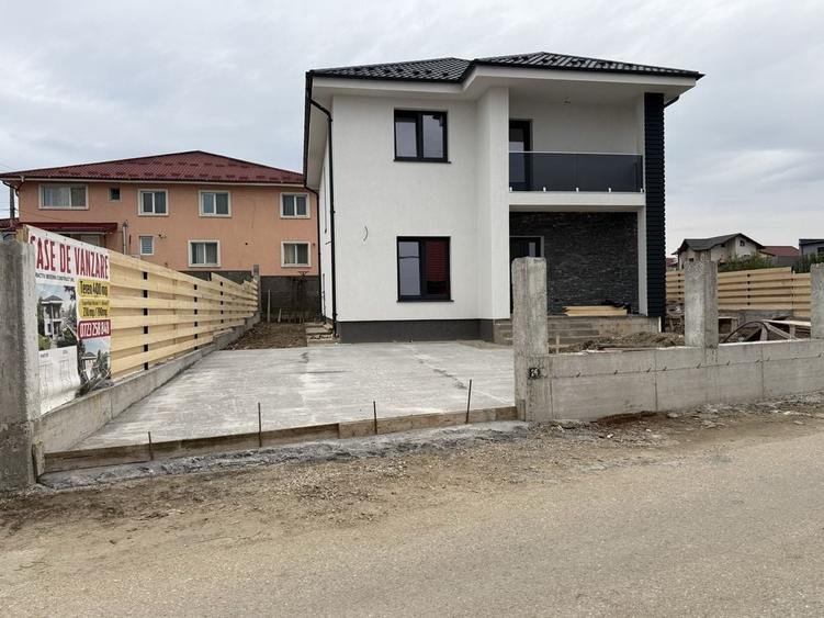 Casă cu 4 camere în Geamăna