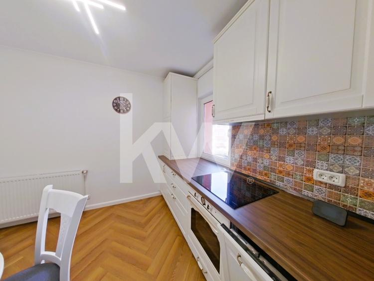 Apartament cu 3 camere decomandat, mobilat în Noua