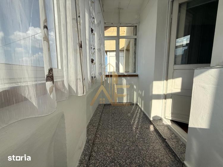 Apartament cu 3 camere decomandat în Nănești