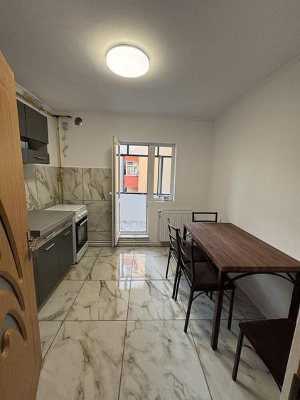 Apartament cu 2 camere decomandat în Dorobanți