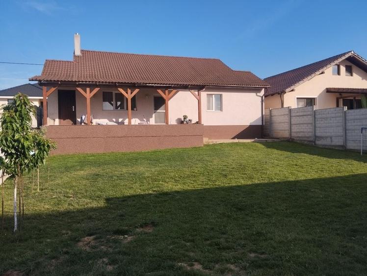 Casă cu 3 camere în Cihei