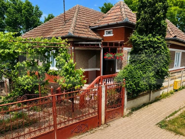 Casă cu 3 camere cu Teren 950 Mp în Central