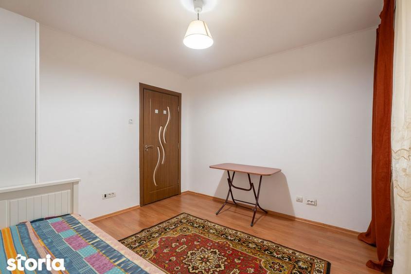 Apartament cu 3 camere decomandat, mobilat în Alexandru cel Bun