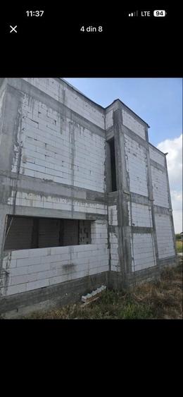 Casă cu 3 camere în Plaiul Vulcanești