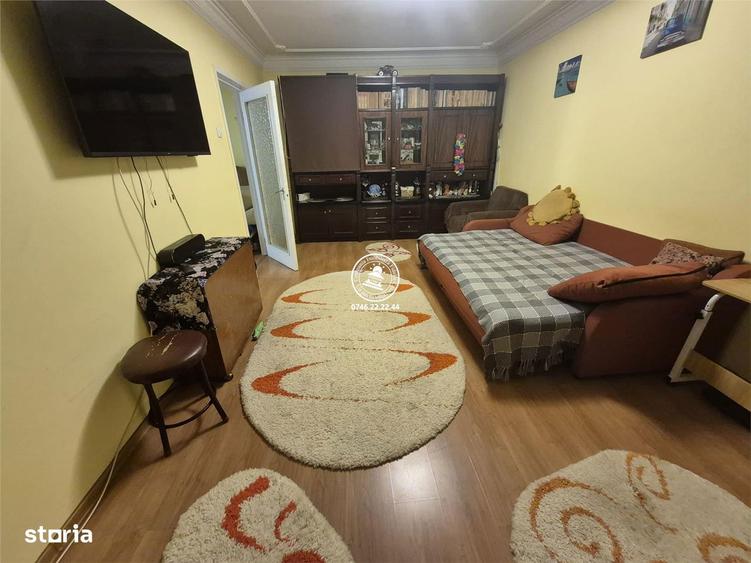 Apartament cu 2 camere decomandat, mobilat în Alexandru cel Bun