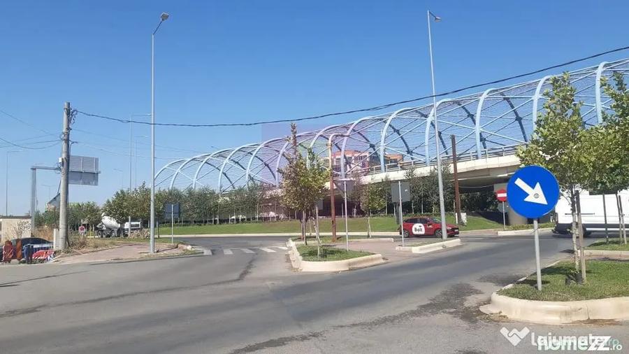 Casă cu 7 camere cu Teren 370 Mp în Cățelu