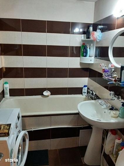 Apartament cu 3 camere în Traian