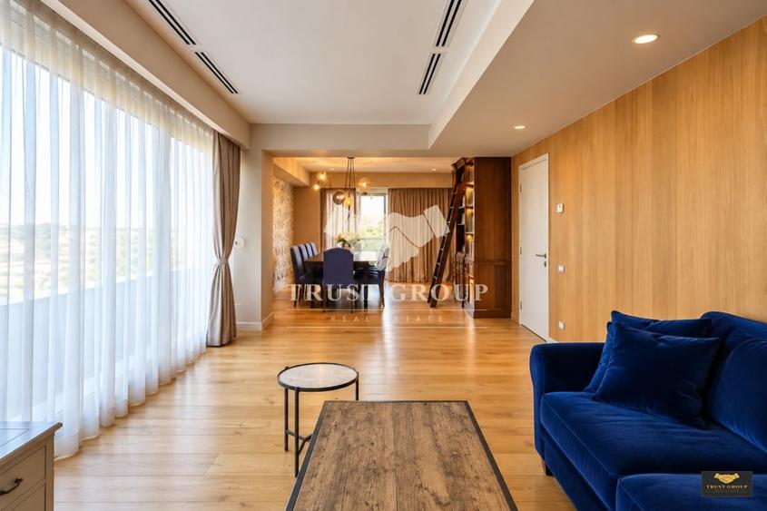 Penthouse cu 4 camere semidecomandat, mobilat în Ultracentral