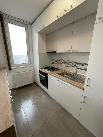 Apartament cu 2 camere semidecomandat în Complex Studențesc