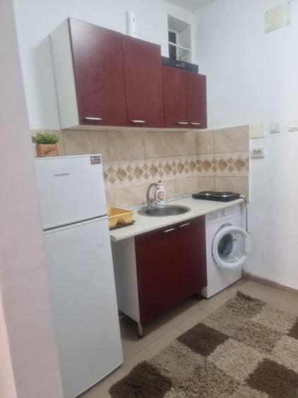 Garsonieră semidecomandată în Far