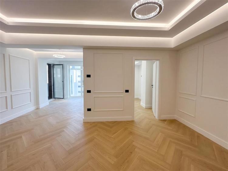 Apartament cu 3 camere semidecomandat în Burdujeni