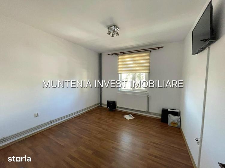 Apartament cu 2 camere decomandat în Calea București