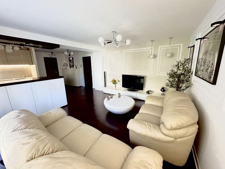 Apartament cu 2 camere decomandat, mobilat în Vitan Mall