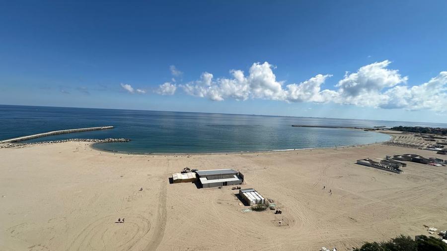 Apartament cu 5 camere decomandat în Faleza Nord