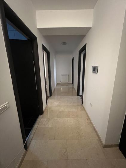 Casă cu 4 camere cu Teren 200 Mp în Universitate