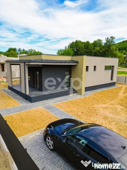 Casă cu 4 camere cu Teren 405 Mp în Central