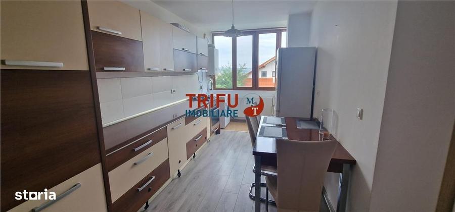 Apartament cu 3 camere decomandat în Cetate