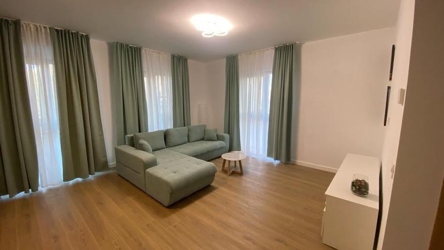 Apartament cu 3 camere decomandat, mobilat în P-ta Presei Libere