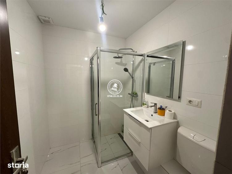 Apartament cu 3 camere semidecomandat în Războieni