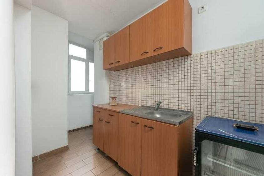 Apartament cu 3 camere decomandat în Mărășești