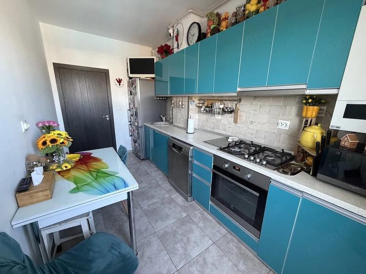 Apartament cu 3 camere decomandat în Nord