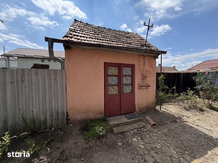 Casă cu 4 camere cu Teren 1515 Mp în Bod