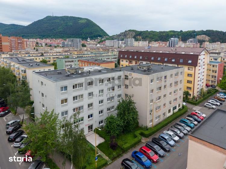 Garsonieră decomandată, mobilată în Astra