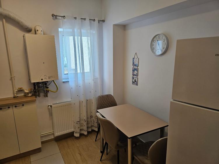 Apartament cu 2 camere decomandat în Drumul Taberei