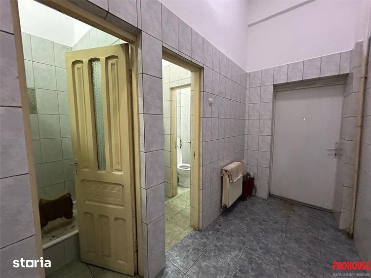 Spațiu comercial, de 230 mp, în Republicii