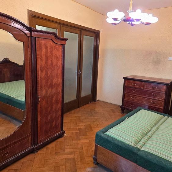 Apartament cu 2 camere decomandat în Sala Palatului