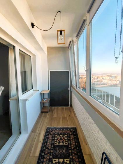 Apartament cu 3 camere semidecomandat în Calea Turzii