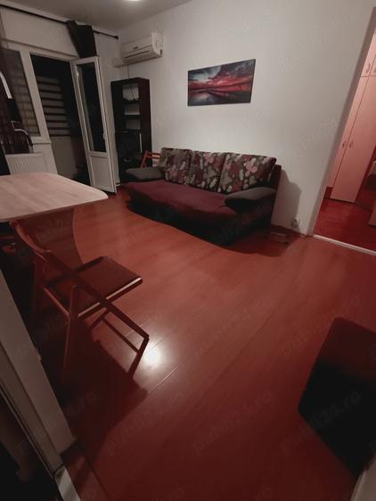 Apartament cu 3 camere semidecomandat în Nord