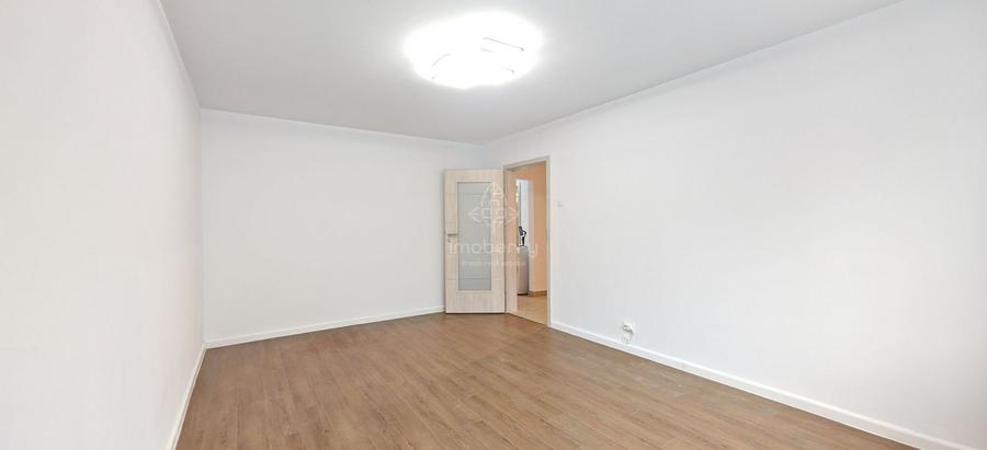Apartament cu 3 camere decomandat în Virtuții