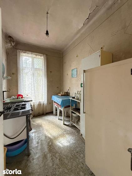 Apartament cu 3 camere decomandat în Furnica
