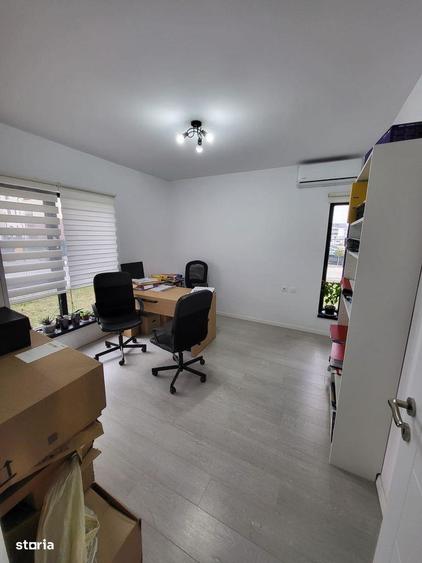 Apartament cu 3 camere în Central — fotografia 1