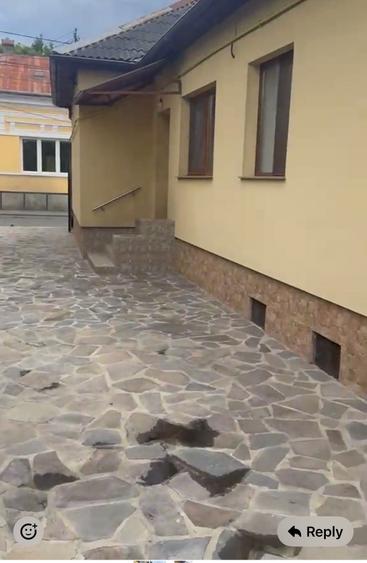 Casă cu 3 camere în Central