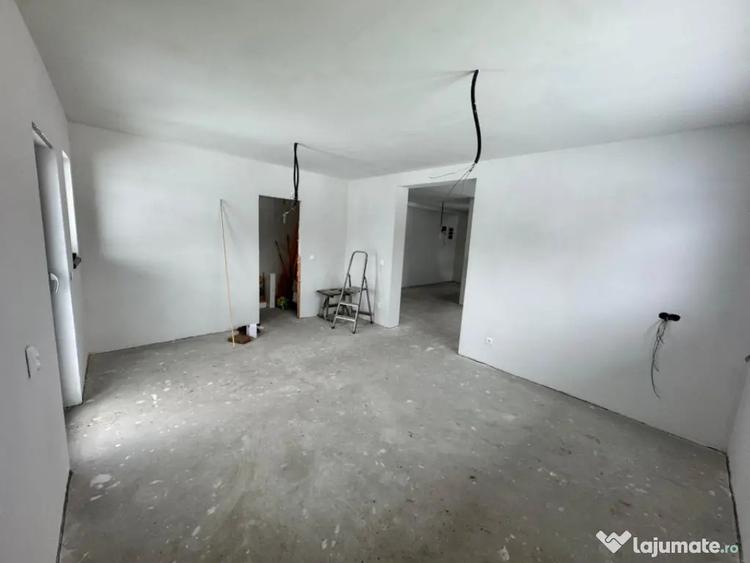 Casă cu 3 camere cu Teren 1200 Mp în Tăuții-Măgherăuș