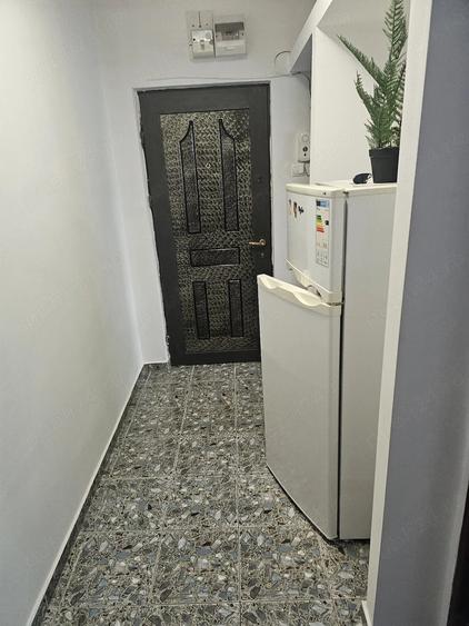 Garsonieră decomandată în Ostroveni