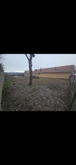 Teren de 1243 mp, în Lancrăm