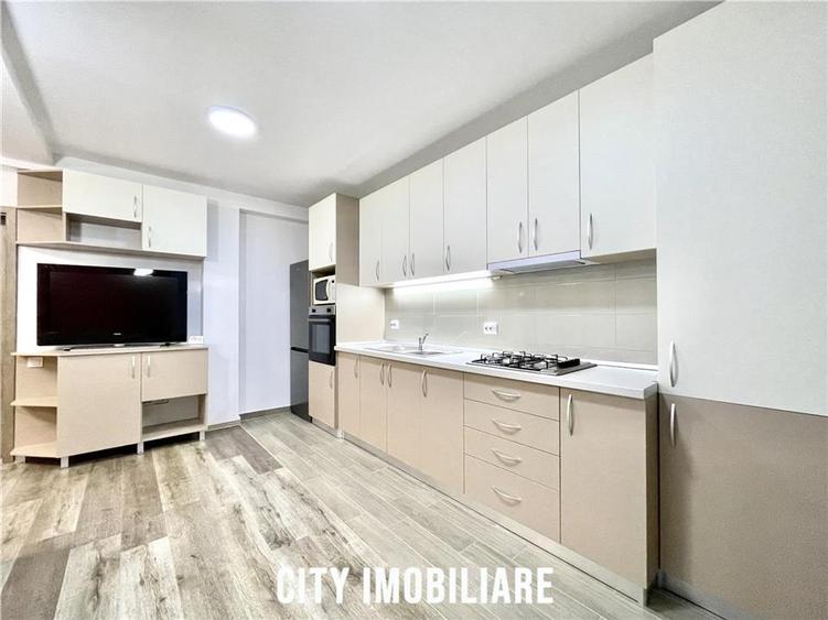 Apartament cu 3 camere semidecomandat, mobilat în Bună Ziua