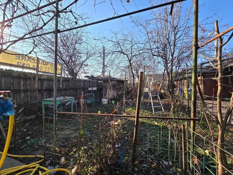 Casă cu 3 camere cu Teren 1530 Mp în Românești