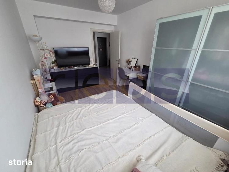 Apartament cu 2 camere decomandat, mobilat în Central