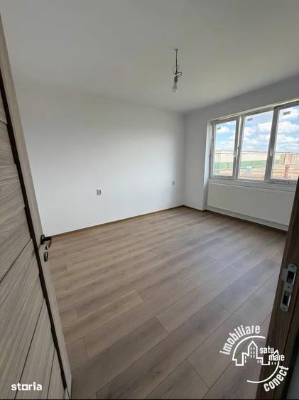 Apartament cu 3 camere decomandat în Micro 16