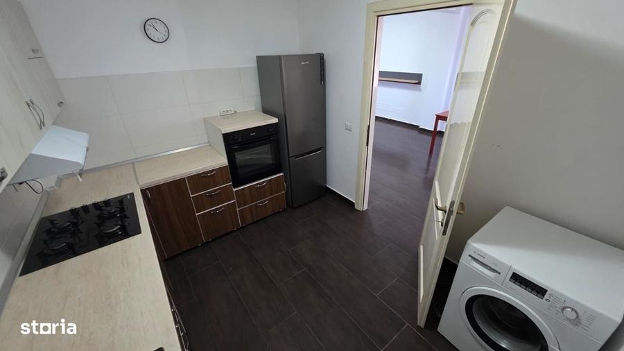 Casă cu 4 camere cu Teren 231 Mp în Obor
