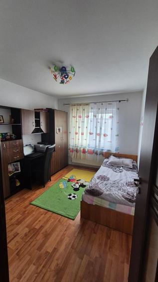 Apartament cu 3 camere decomandat în Bogdan Vodă