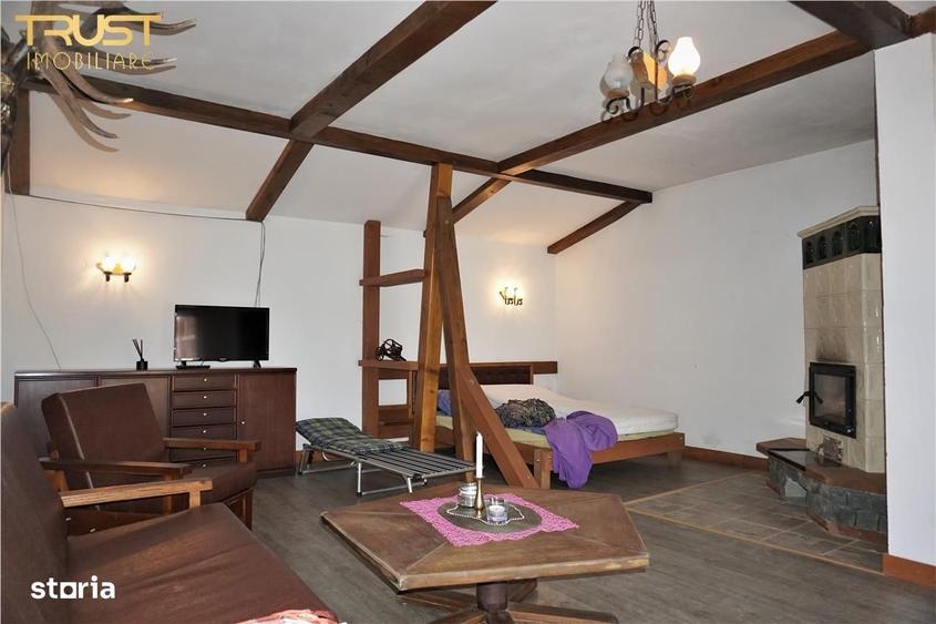 Casă cu 4 camere cu Teren 10423 Mp în Strâmba