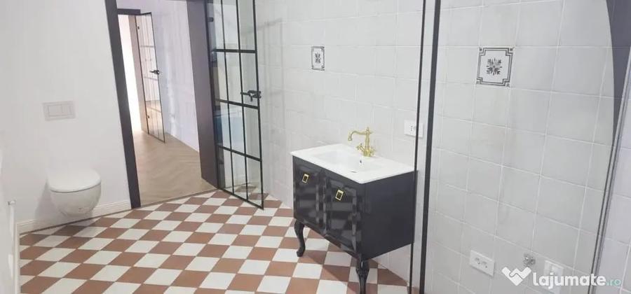 Casă cu 2 camere cu Teren 150 Mp în Central