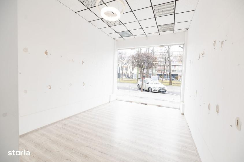 Spațiu comercial, de 43 mp, în Podgoria